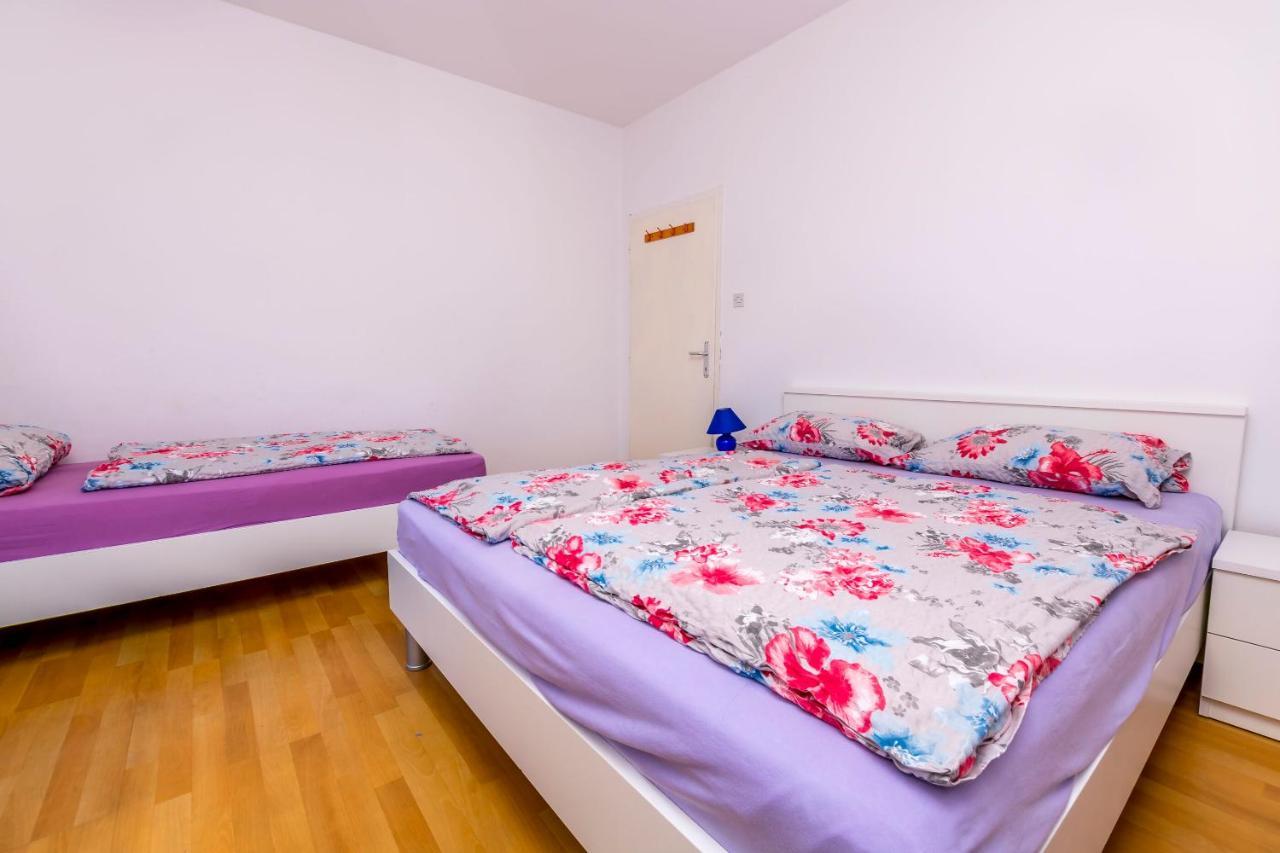 Apartments Olivera Rogoznica  Luaran gambar