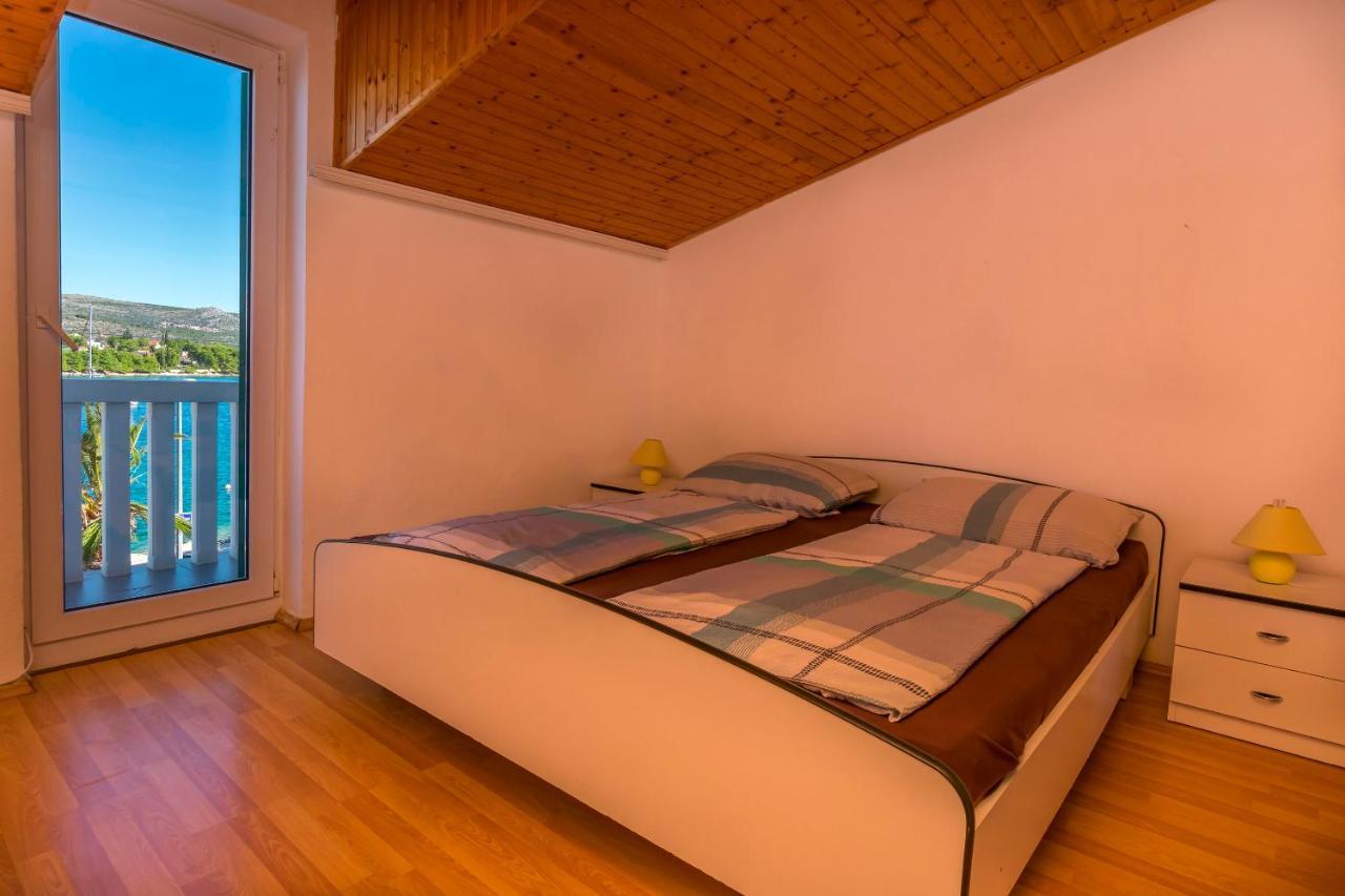 Apartments Olivera Rogoznica  Luaran gambar