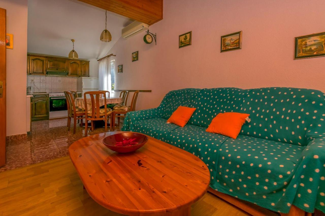 Apartments Olivera Rogoznica  Luaran gambar