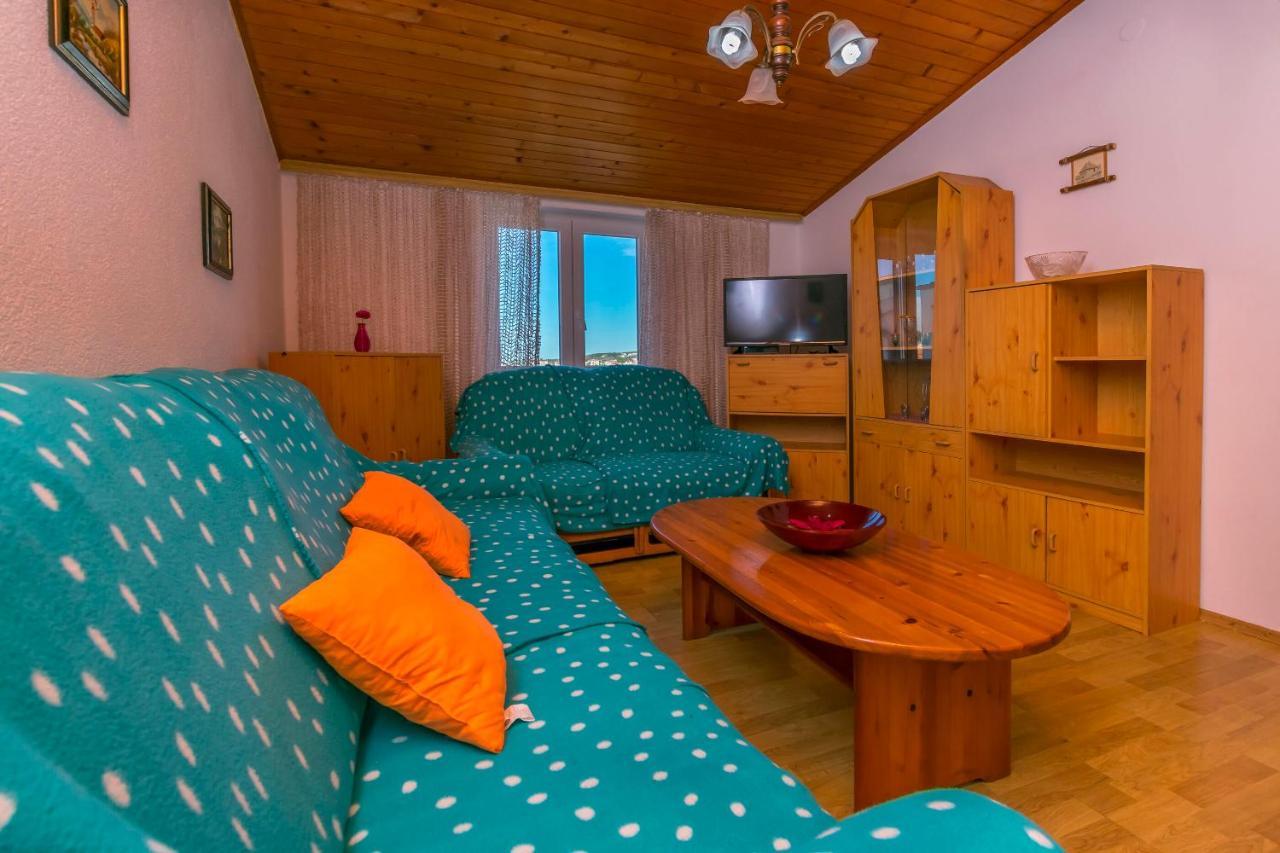 Apartments Olivera Rogoznica  Luaran gambar