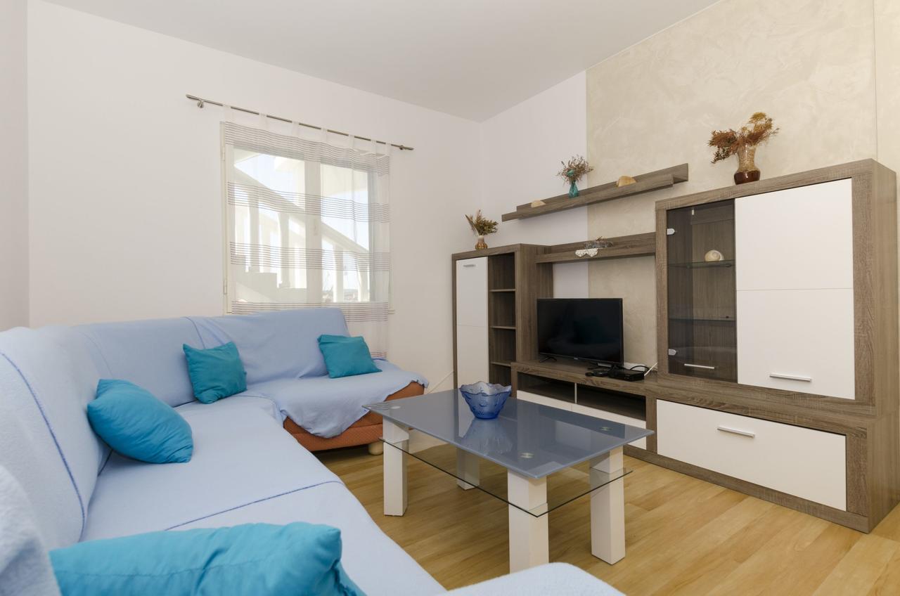 Apartments Olivera Rogoznica  Luaran gambar