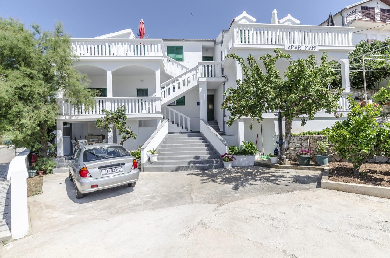 Apartments Olivera Rogoznica  Luaran gambar