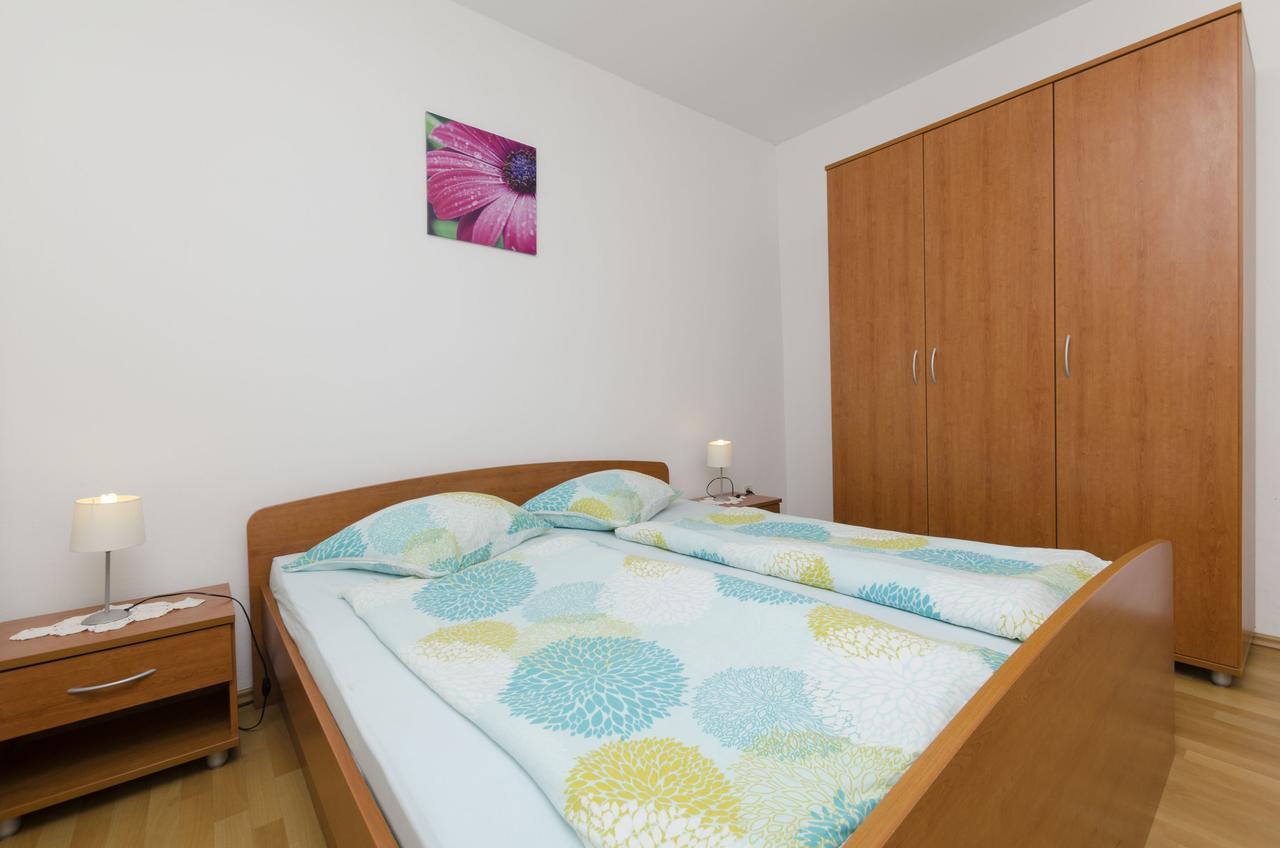 Apartments Olivera Rogoznica  Luaran gambar