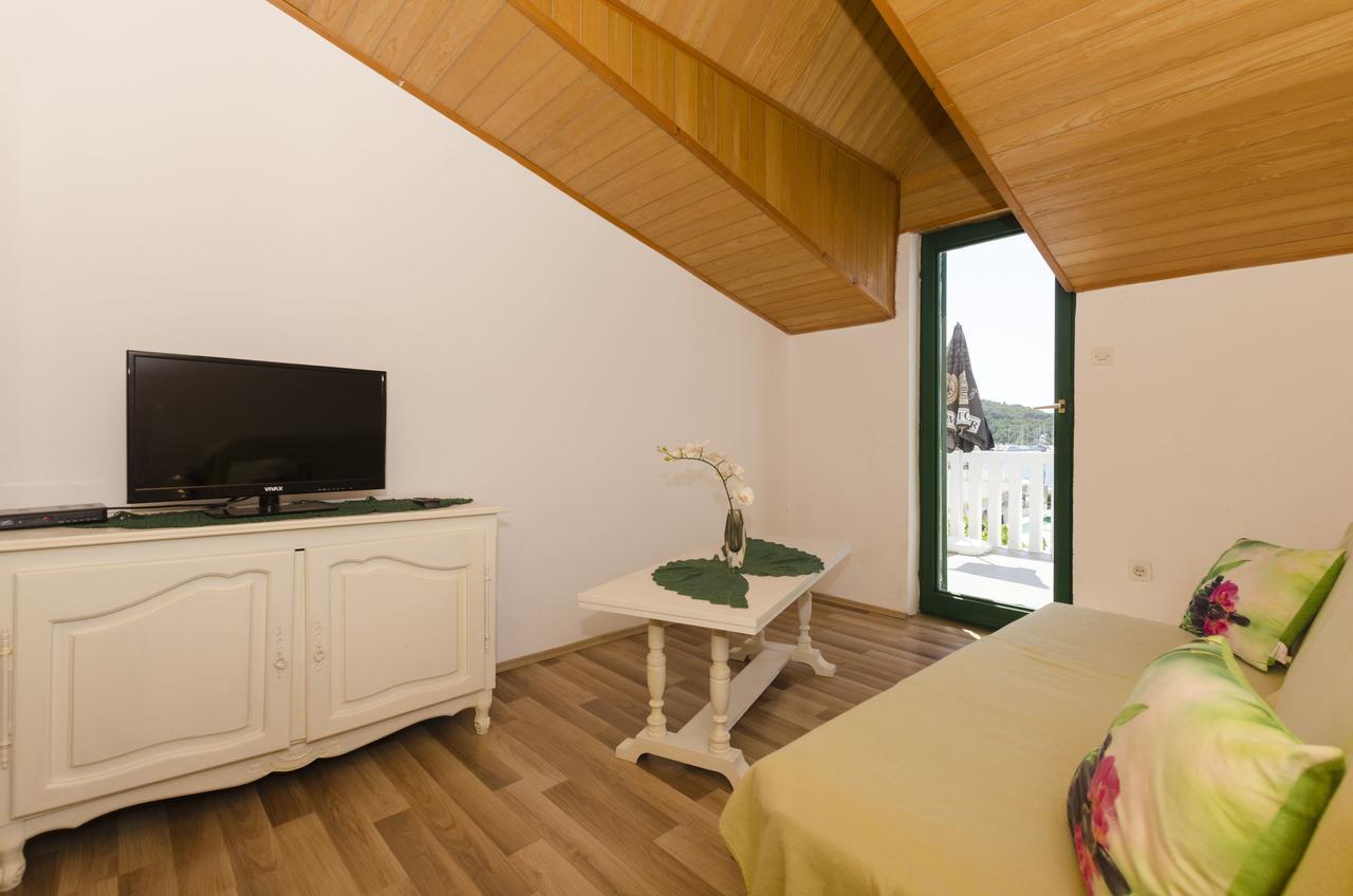 Apartments Olivera Rogoznica  Luaran gambar